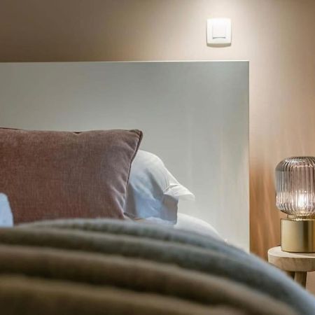 Juan - Stijlvol Appartement Met Uitzicht Op De Kaai Остенде Екстериор снимка