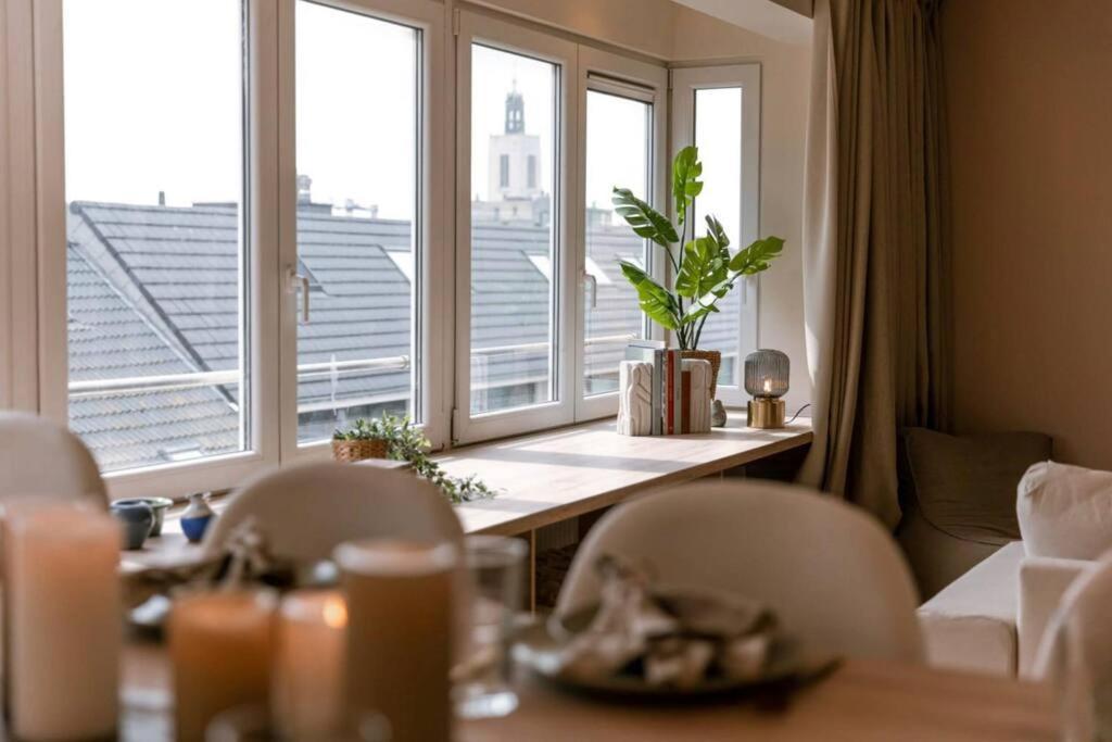 Juan - Stijlvol Appartement Met Uitzicht Op De Kaai Остенде Екстериор снимка